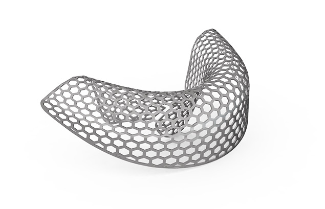 Smooth precurved designed mesh